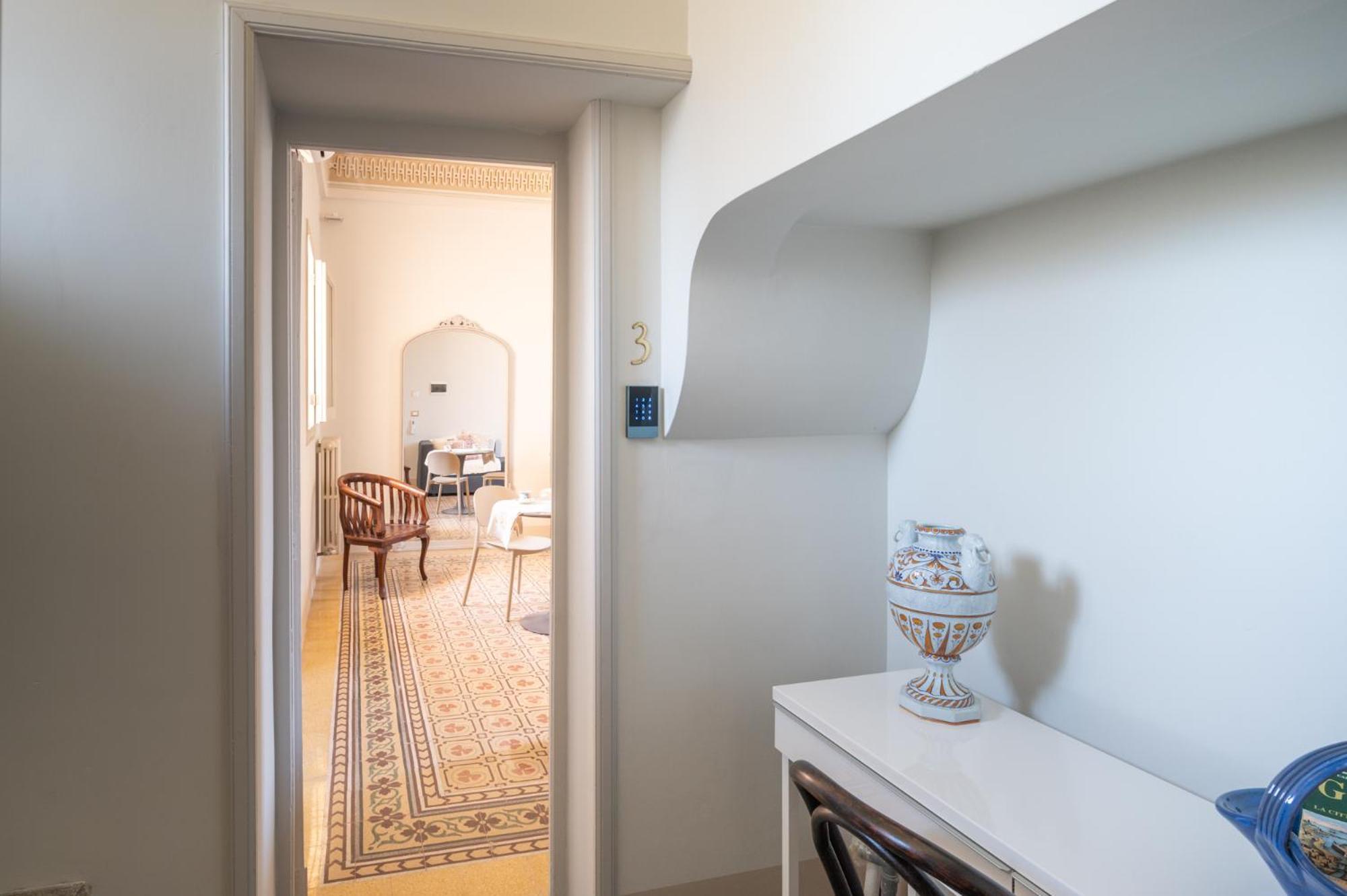 Donna Zaira Rooms&Suites Маглие Екстериор снимка